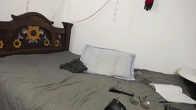 DominaLeona online show from 03.05.25