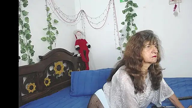 DominaLeona online show from 11.19.25