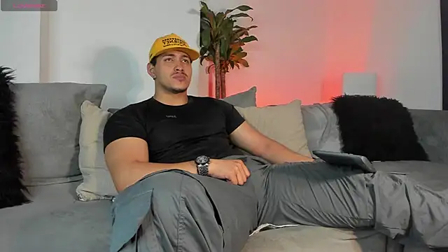 lucasanto  online show from 02.01.25