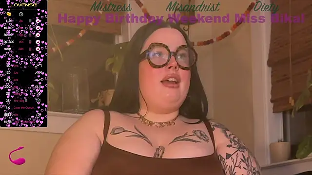 Snapshot of MissBika chatting on 01.13.25 MissBika online show from 01.13.25