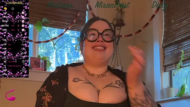 Snapshot of MissBika chatting on 01.19.25 MissBika online show from 01.19.25