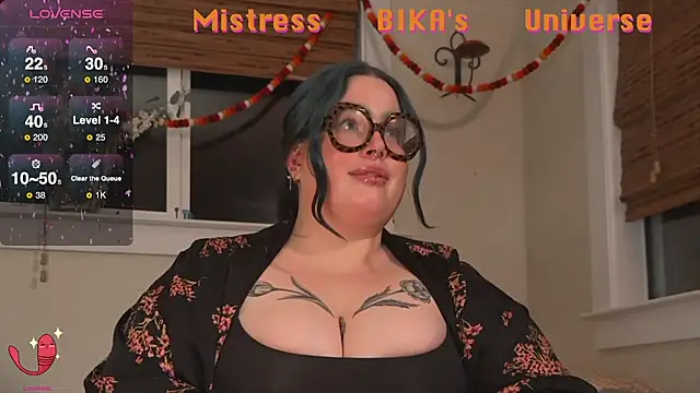 Snapshot of MissBika chatting on 02.27.25 MissBika online show from 02.27.25