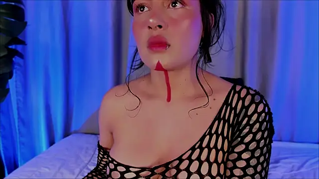 EviePhoenix online show from 05.19.26