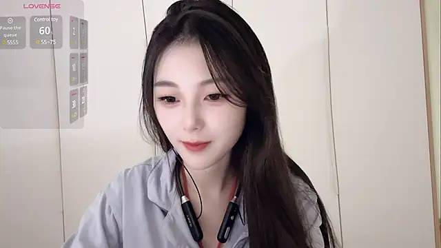 Sweet-Angel999 online show from 12.30.24