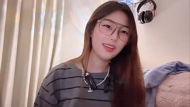 Sweet-Angel999 online show from 02.06.26