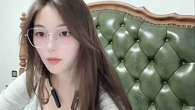 Sweet-Angel999 online show from 04.10.26