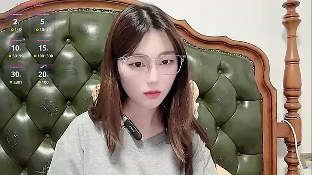 Snapshot of Sweet-Angel999 chatting on 06.30.26 Sweet-Angel999 online show from 06.30.26