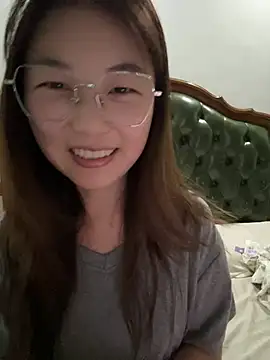 Snapshot of Sweet-Angel999 chatting on 07.26.26 Sweet-Angel999 online show from 07.26.26