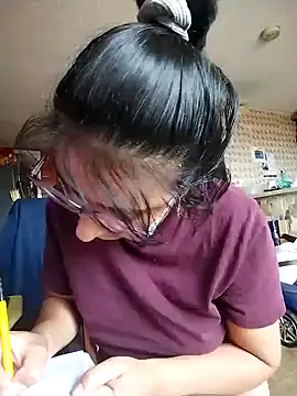 Snapshot of Im_Alma_ chatting on 01.27.25 Im Alma online show from 01.27.25