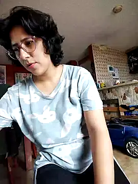 Snapshot of Im_Alma_ chatting on 02.04.25 Im Alma online show from 02.04.25