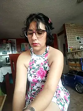 Snapshot of Im_Alma_ chatting on 02.18.25 Im Alma online show from 02.18.25