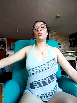 Snapshot of Im_Alma_ chatting on 02.19.26 Im Alma online show from 02.19.26