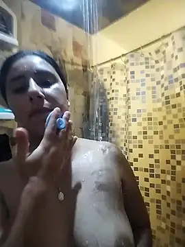 Snapshot of Im_Alma_ chatting on 02.20.26 Im Alma online show from 02.20.26