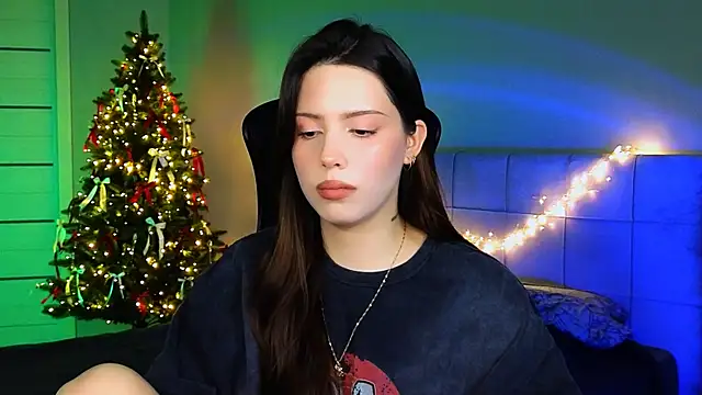 Stacy Gonzales  online show from 01.07.25