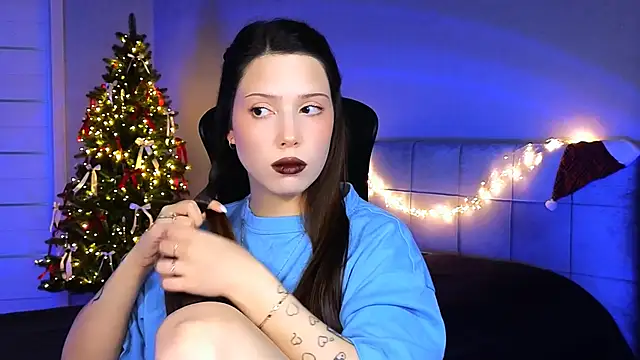 Stacy Gonzales  online show from 01.24.25