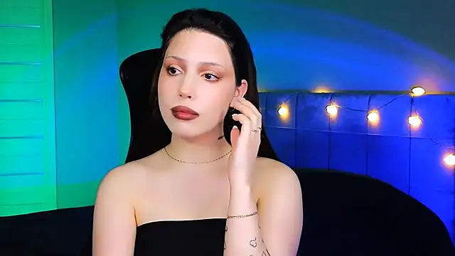 Stacy Gonzales  online show from 02.20.25