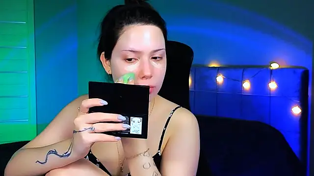 Stacy Gonzales  online show from 03.02.25