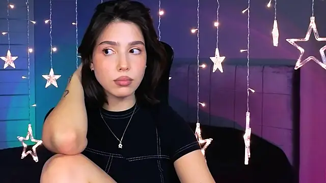 Stacy Gonzales  online show from 10.09.25