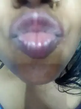 Wifesuman40 online show from 01.21.25