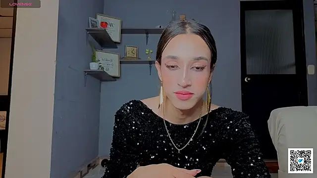 Snapshot of Goddivaa chatting on 11.29.25 Goddivaa online show from 11.29.25