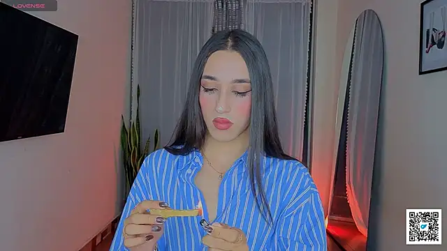 Snapshot of Goddivaa chatting on 12.23.25 Goddivaa online show from 12.23.25