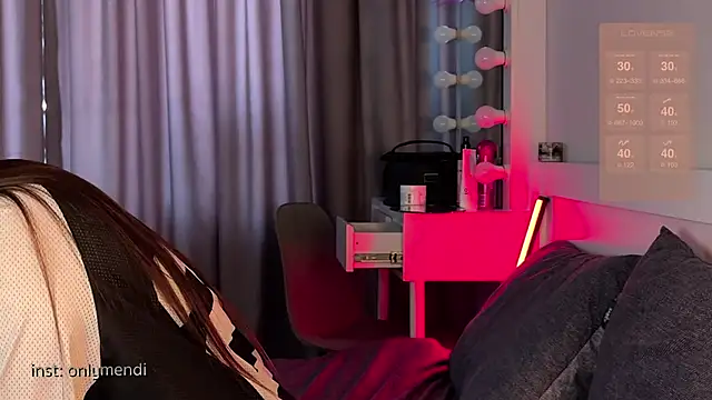 MENNDI online show from 02.12.25