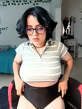 Lin-cute online show from 01.26.25