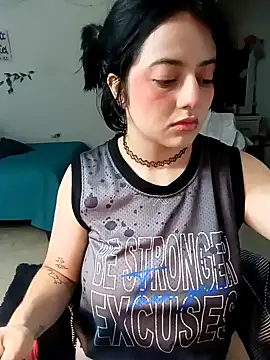 Lin-cute online show from 02.07.25