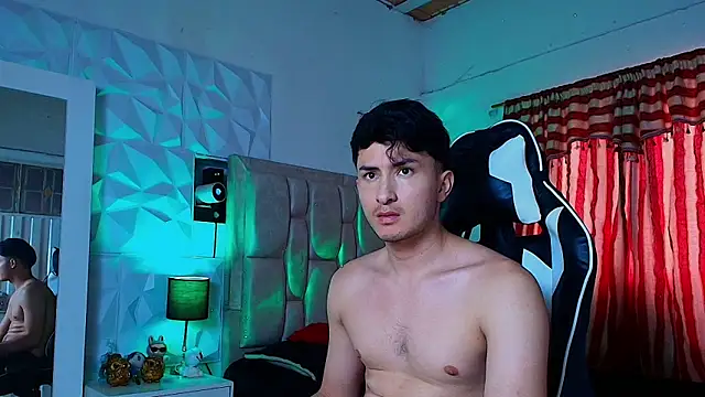 santyago taylor online show from 02.10.25