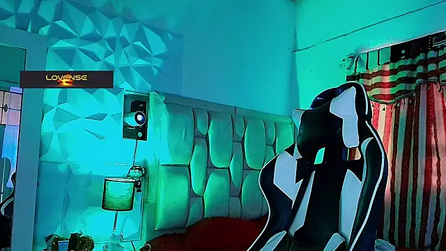 santyago taylor online show from 03.08.25