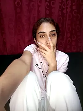 ifeelverywet andhot online show from 12.21.24