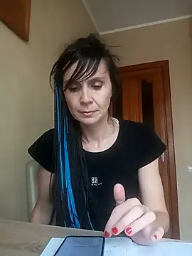 Francenia lolis online show from 10.17.25