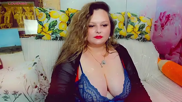 KlaraHoll online show from 06.25.26