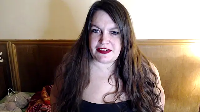 evabella  online show from 03.14.25