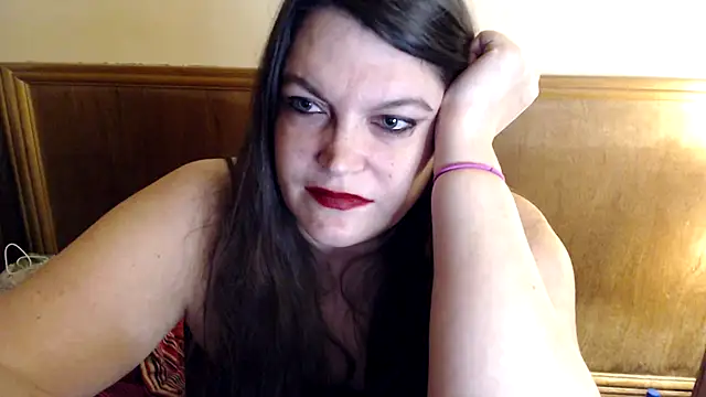 evabella  online show from 03.14.25