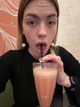 -Sexy Barbie- online show from 02.20.25