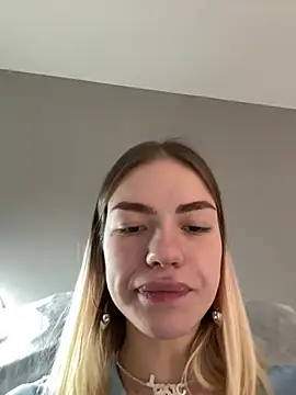 -Sexy Barbie- online show from 02.21.25