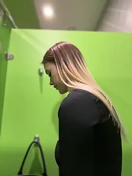 -Sexy Barbie- online show from 02.27.25