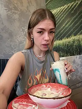 -Sexy Barbie- online show from 03.01.25