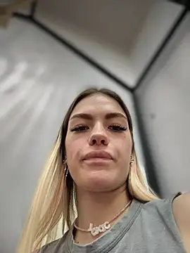 -Sexy Barbie- online show from 03.01.25