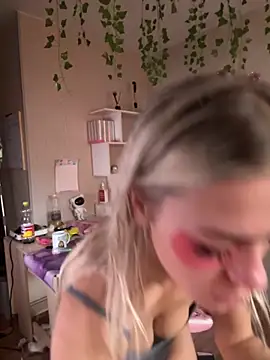 -Sexy Barbie- online show from 09.13.25