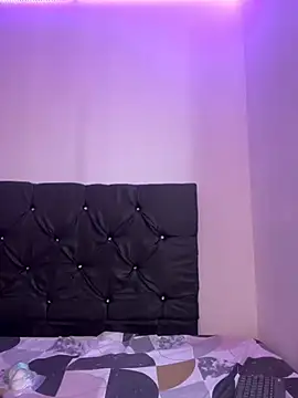 Snapshot of alisson_carolina73 chatting on 12.19.24 alisson carolina73 online show from 12.19.24