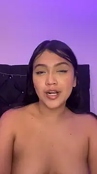 Snapshot of alisson_carolina73 chatting on 12.21.24 alisson carolina73 online show from 12.21.24