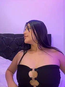 Snapshot of alisson_carolina73 chatting on 12.29.24 alisson carolina73 online show from 12.29.24