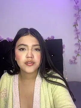 Snapshot of alisson_carolina73 chatting on 01.21.25 alisson carolina73 online show from 01.21.25