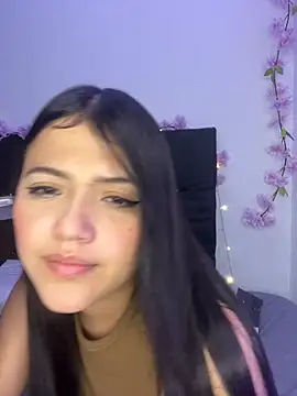 Snapshot of alisson_carolina73 chatting on 01.25.25 alisson carolina73 online show from 01.25.25