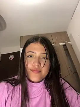 Snapshot of alisson_carolina73 chatting on 01.28.25 alisson carolina73 online show from 01.28.25