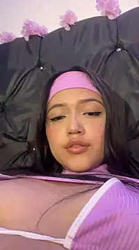 Snapshot of alisson_carolina73 chatting on 02.04.25 alisson carolina73 online show from 02.04.25