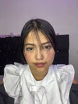 Snapshot of alisson_carolina73 chatting on 02.14.25 alisson carolina73 online show from 02.14.25