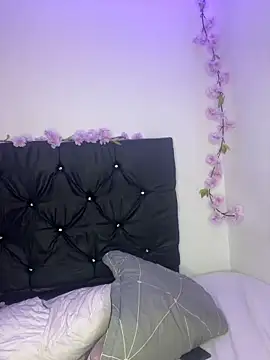 Snapshot of alisson_carolina73 chatting on 02.15.25 alisson carolina73 online show from 02.15.25